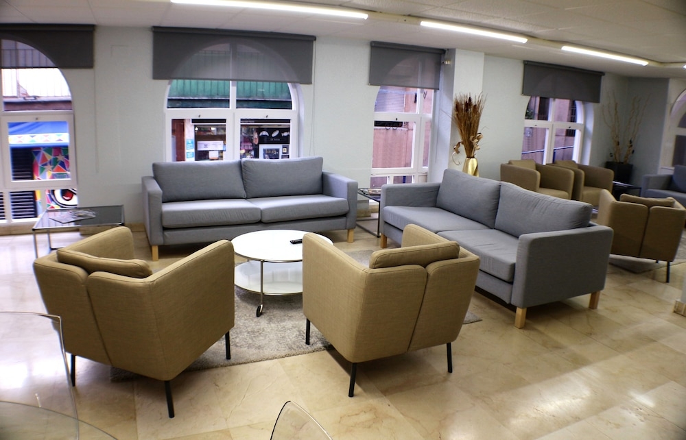 로비 좌석 공간