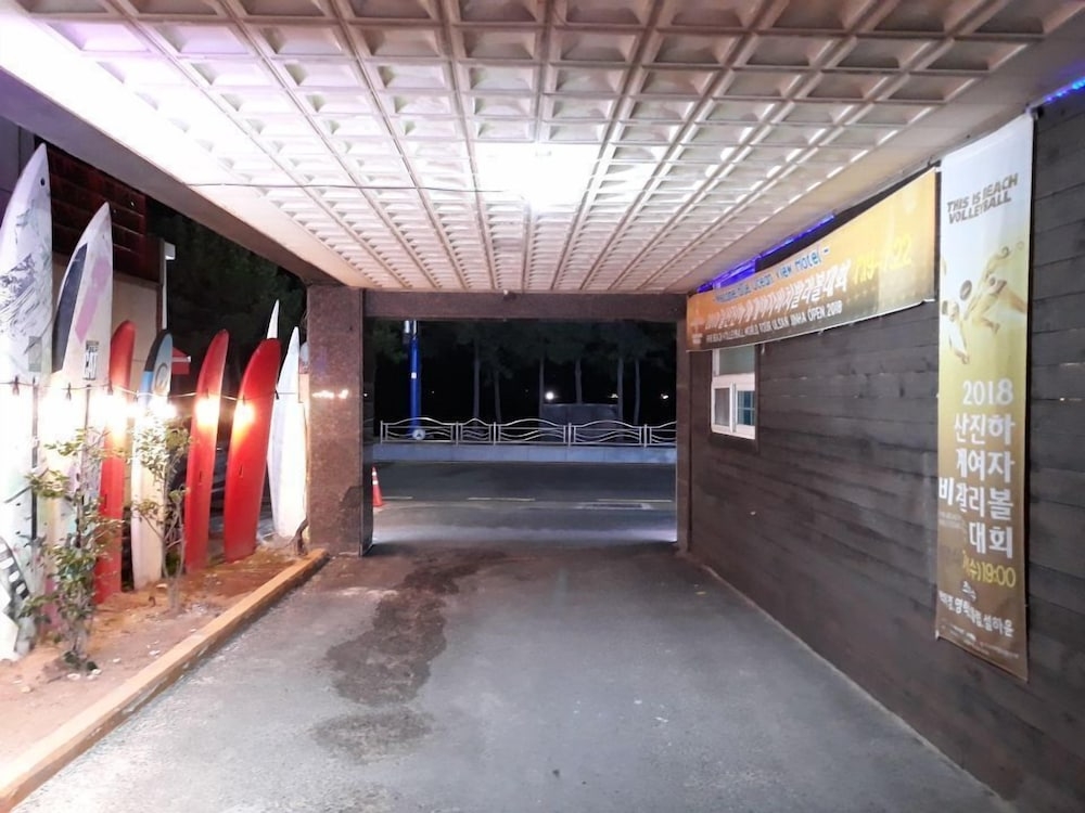 숙박 시설 입구