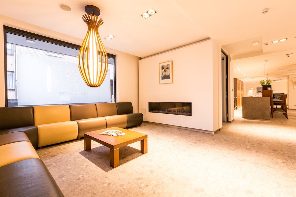 로비 좌석 공간