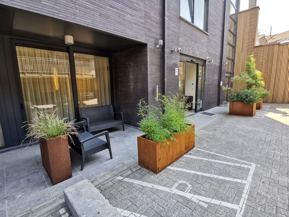 숙박 시설 정면