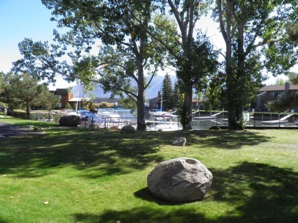 숙박 시설 구내