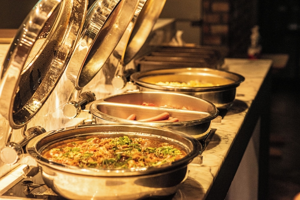 뷔페 아침 식사