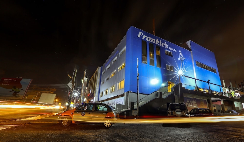 숙박 시설 정면