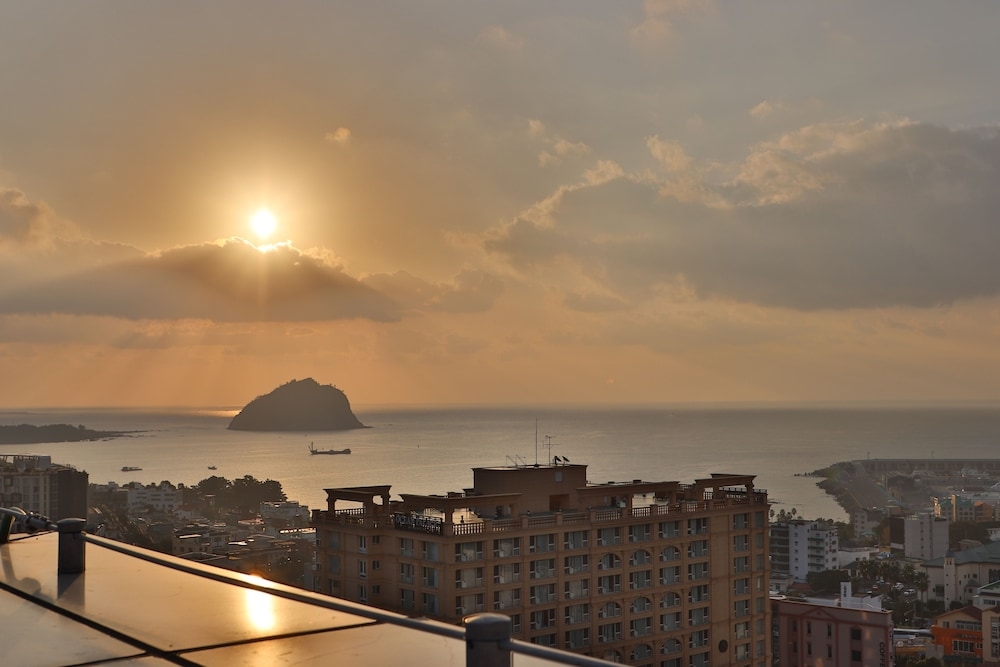 숙박 시설에서 보는 주변 전망