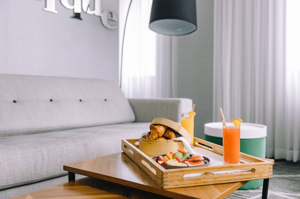 룸서비스 - 식사