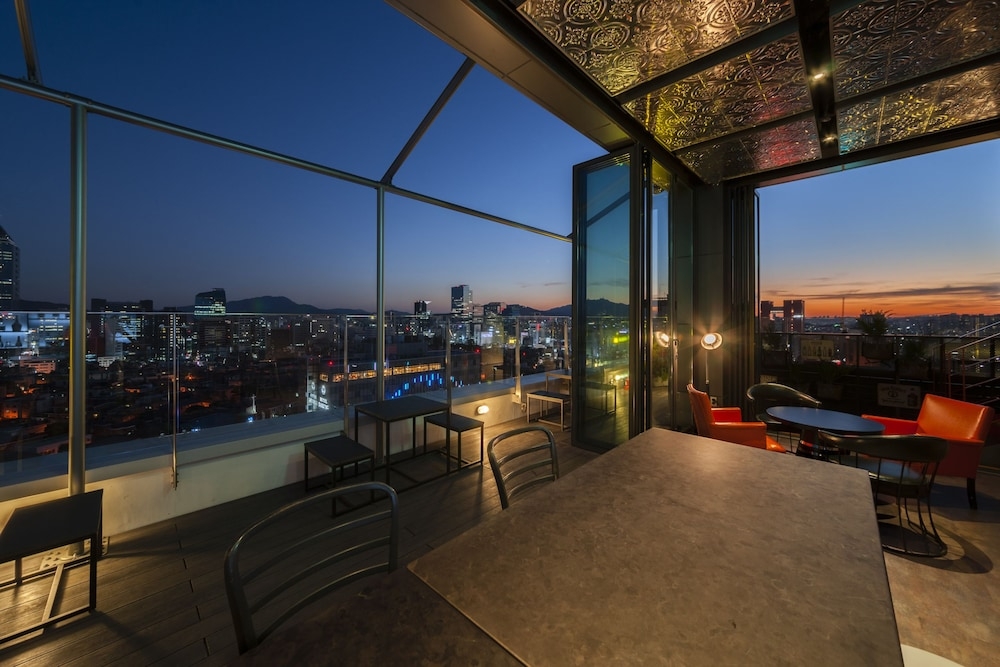 바(숙박 시설 내)