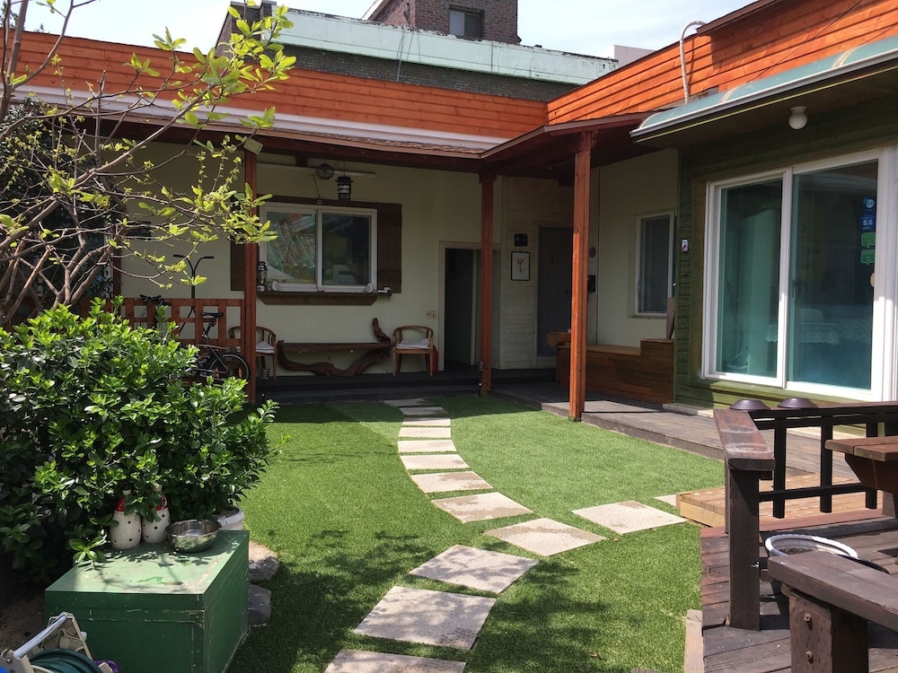 숙박 시설 정면