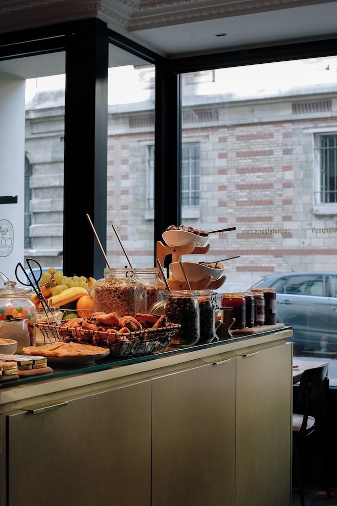 뷔페 아침 식사