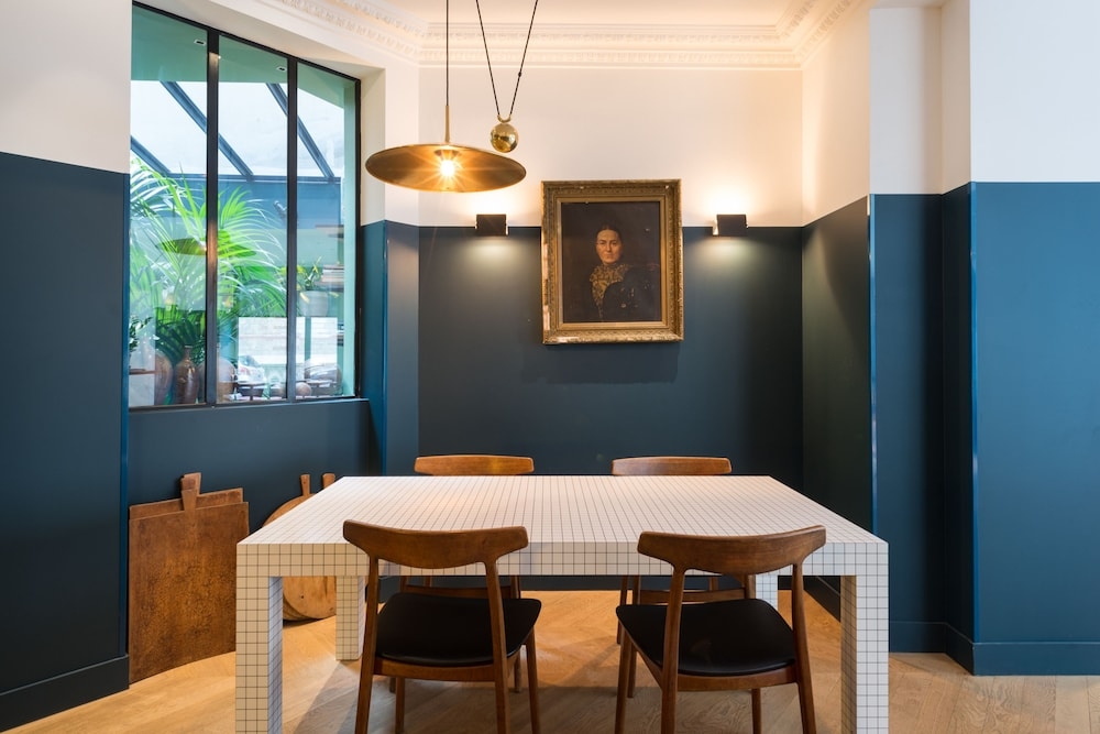 로비 좌석 공간