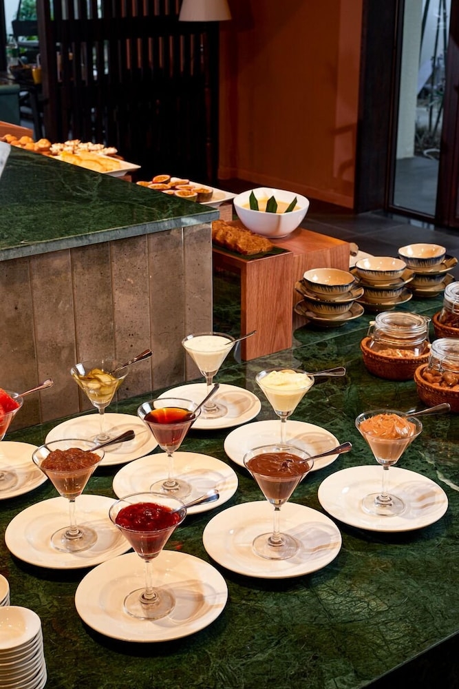 뷔페 아침 식사