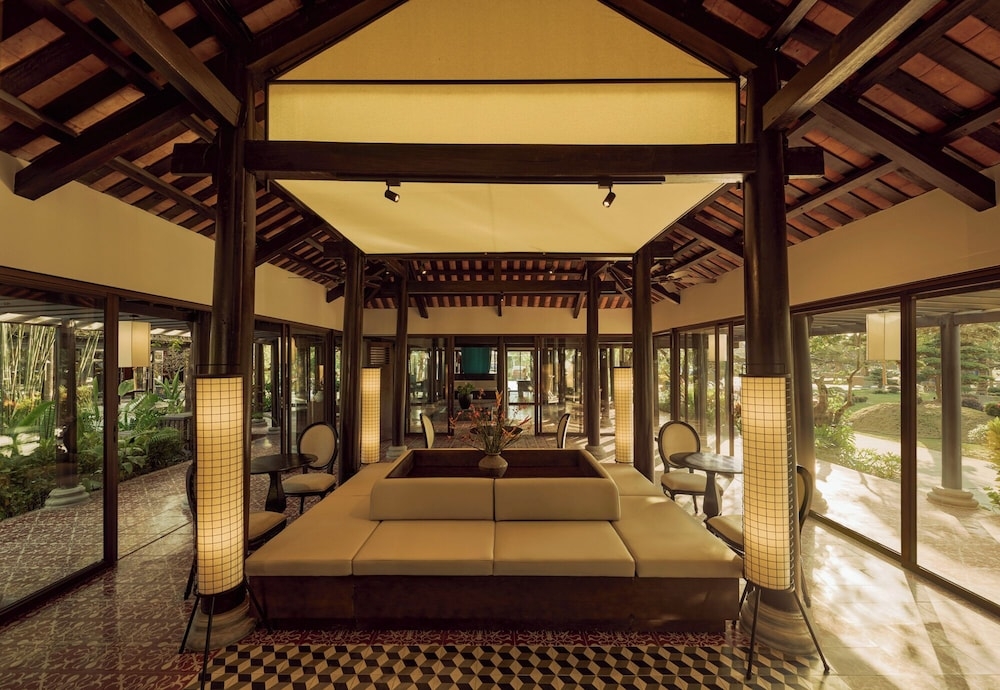 로비 좌석 공간