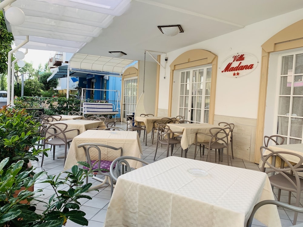 숙박 시설 입구