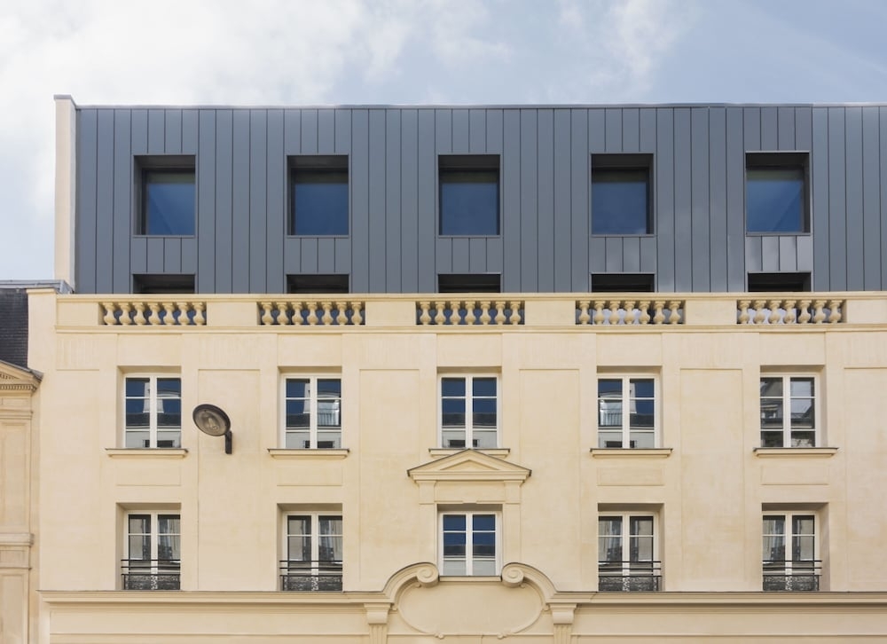 숙박 시설 정면