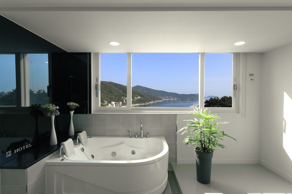 전용 스파 욕조