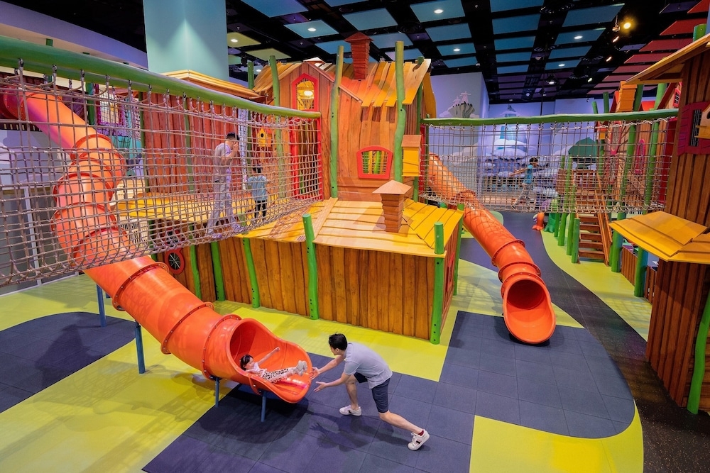 어린이 놀이 공간 - 실내