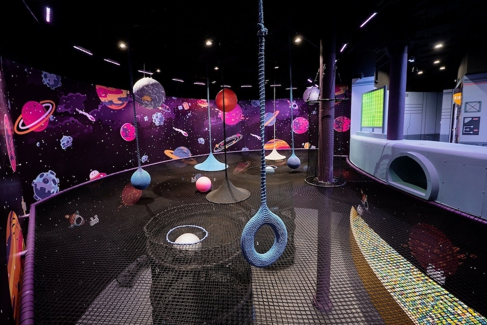 어린이 놀이 공간 - 실내