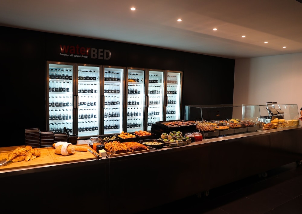 뷔페 아침 식사