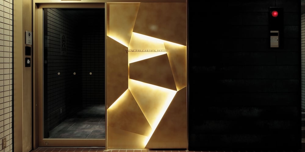 숙박 시설 입구