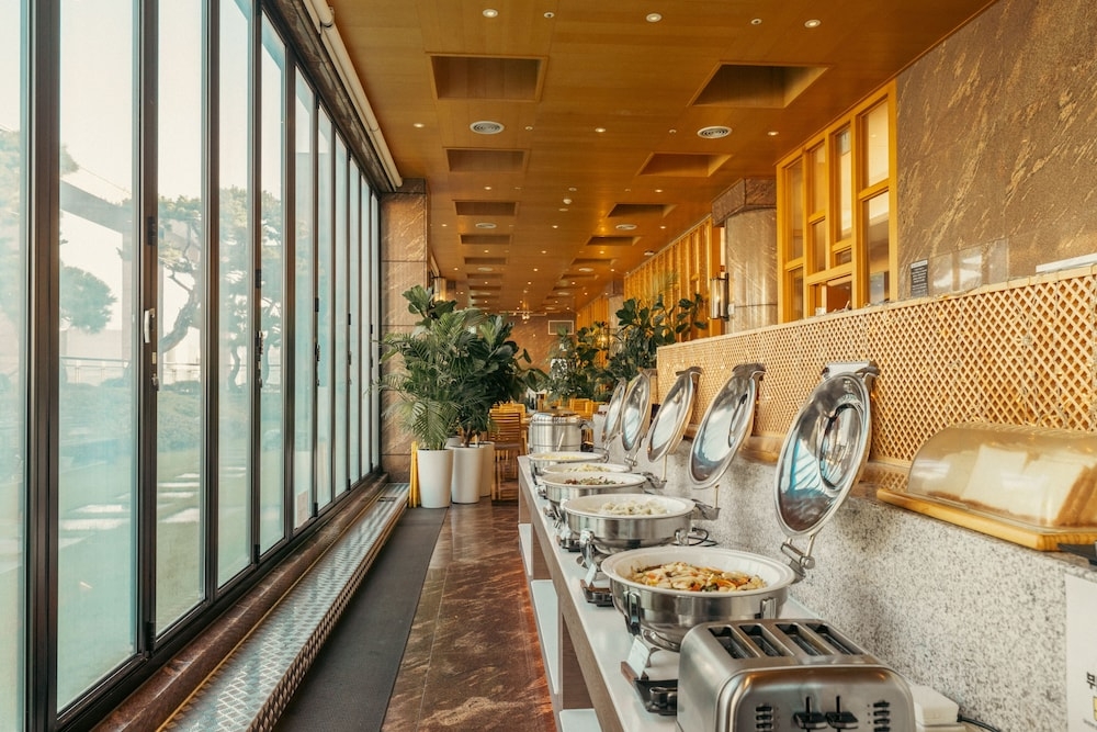 뷔페 아침 식사