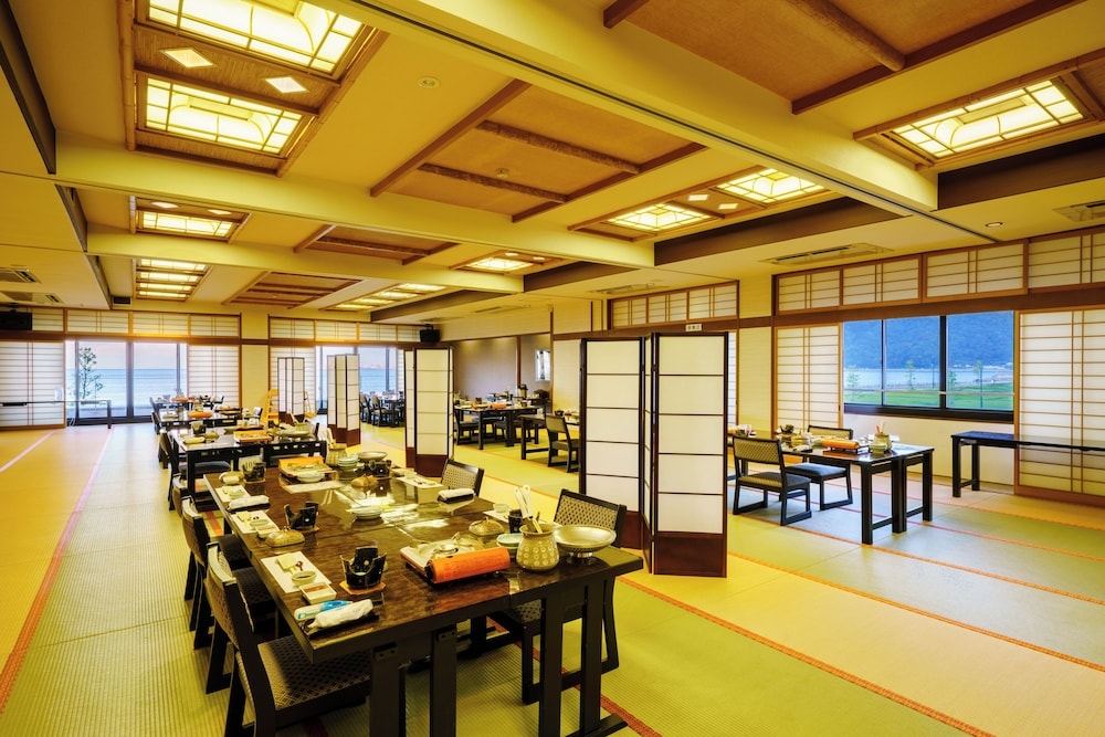 료칸 내 식사 공간