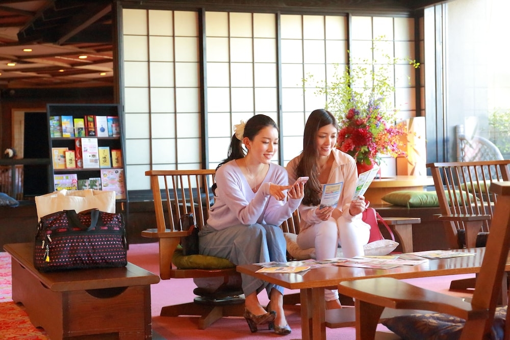 숙박 시설 내 편의 시설/서비스