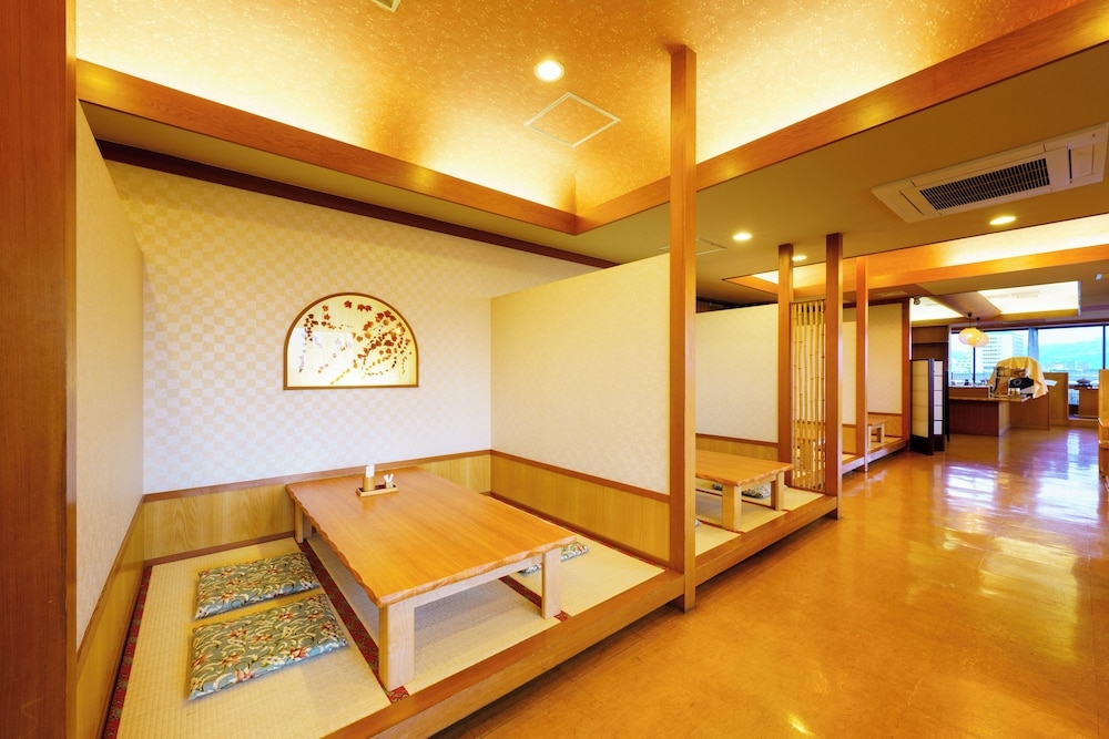 료칸 내 식사 공간