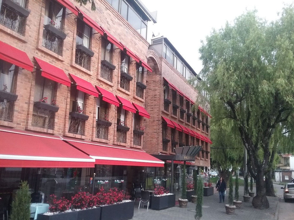 숙박 시설 정면