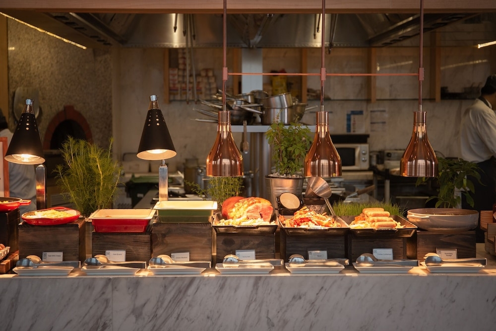 뷔페 아침 식사