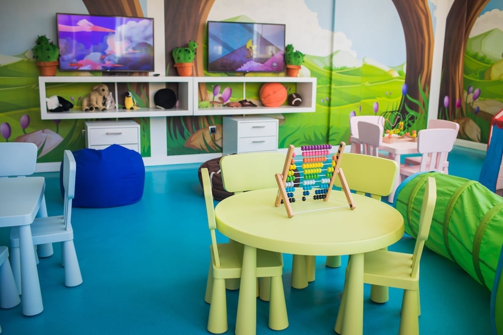 어린이 놀이 공간 - 실내