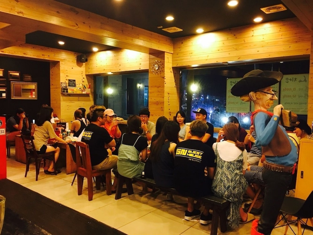 로비 좌석 공간