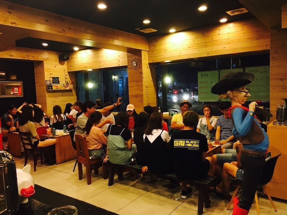 로비 좌석 공간