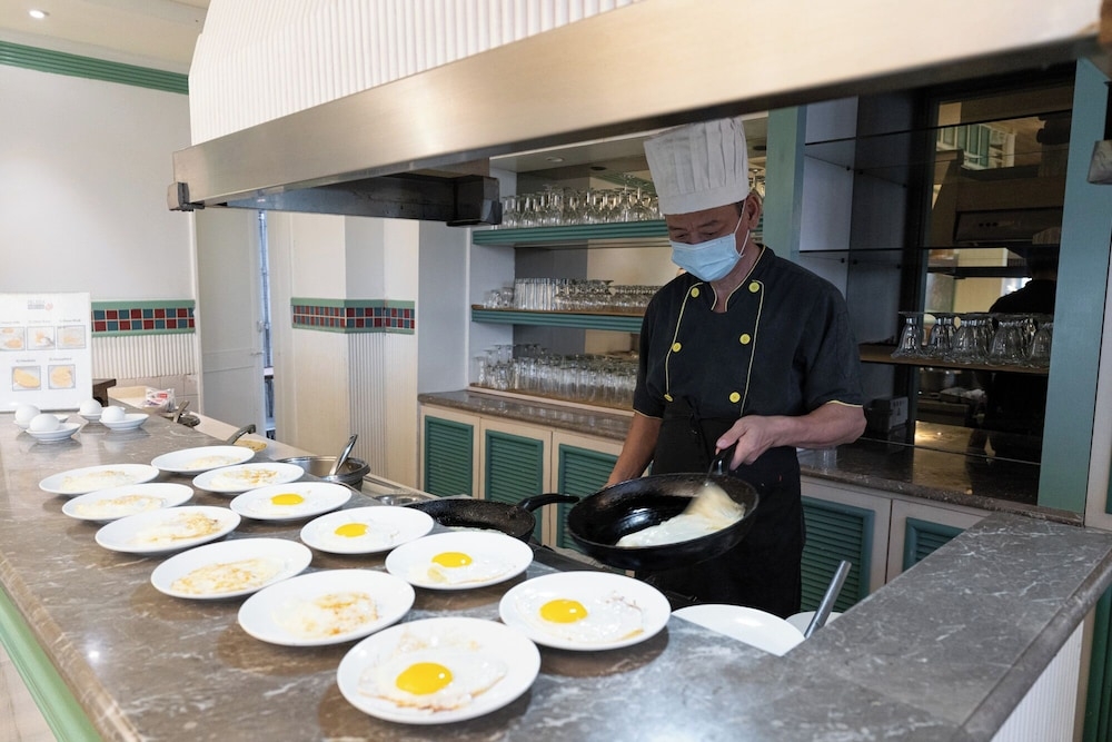 뷔페 아침 식사