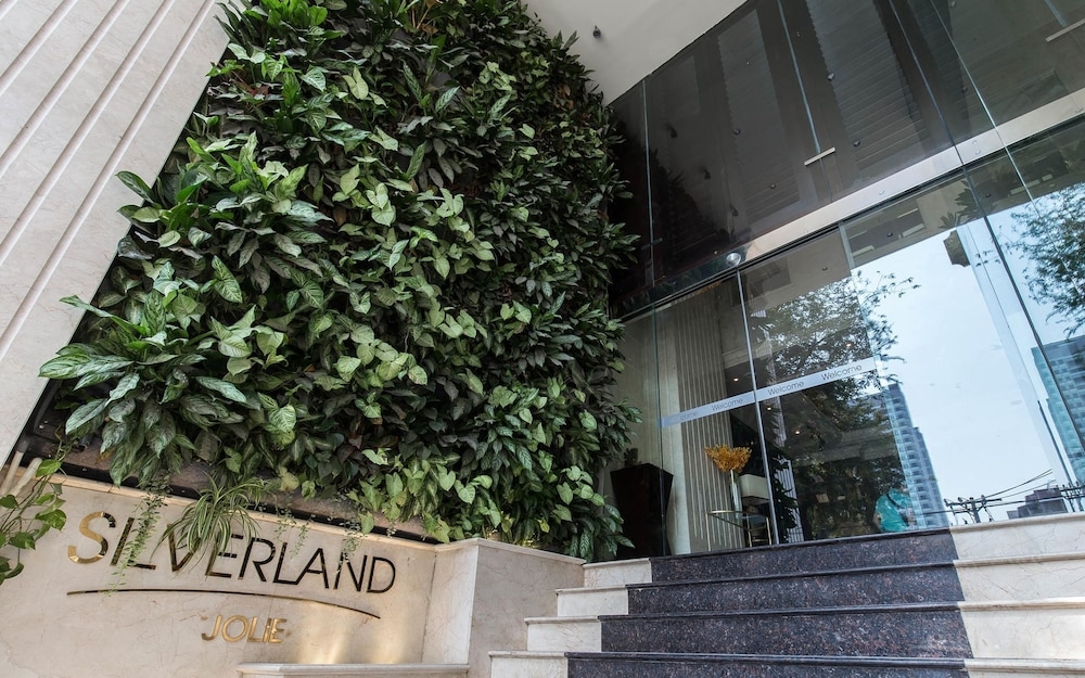 숙박 시설 입구