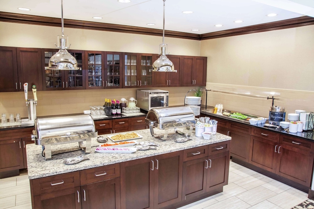 뷔페 아침 식사