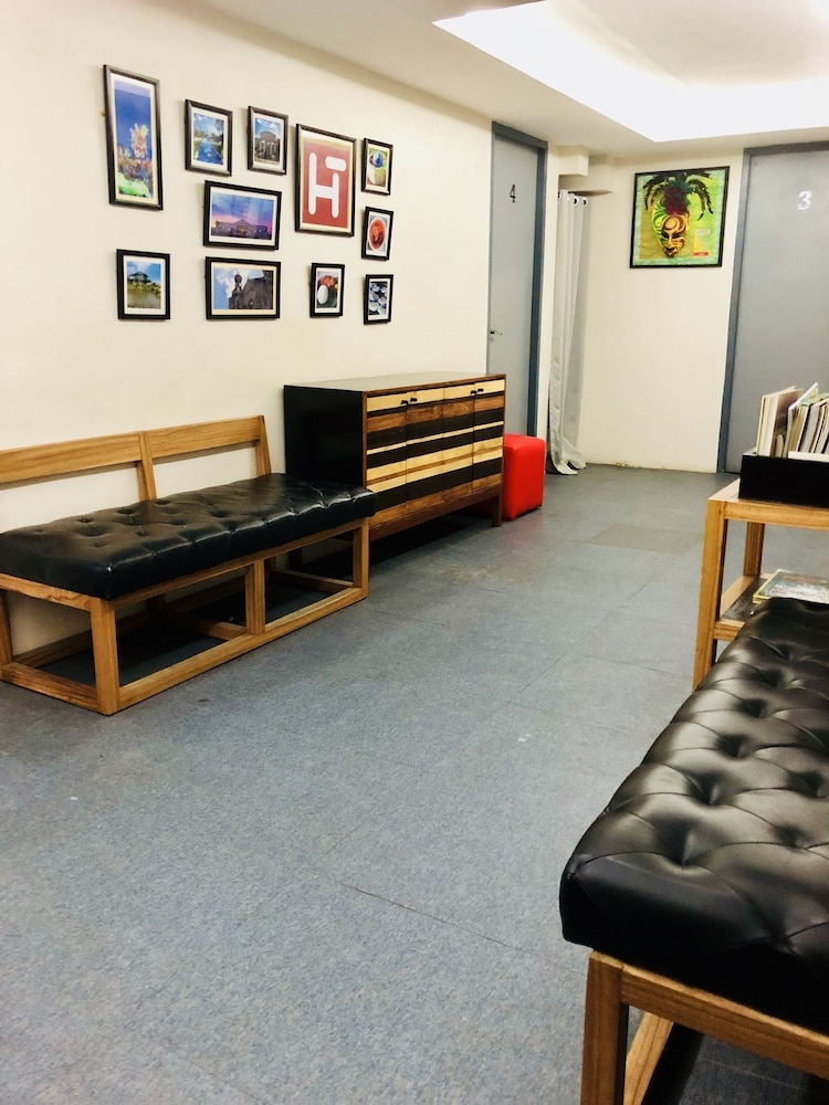 로비 좌석 공간