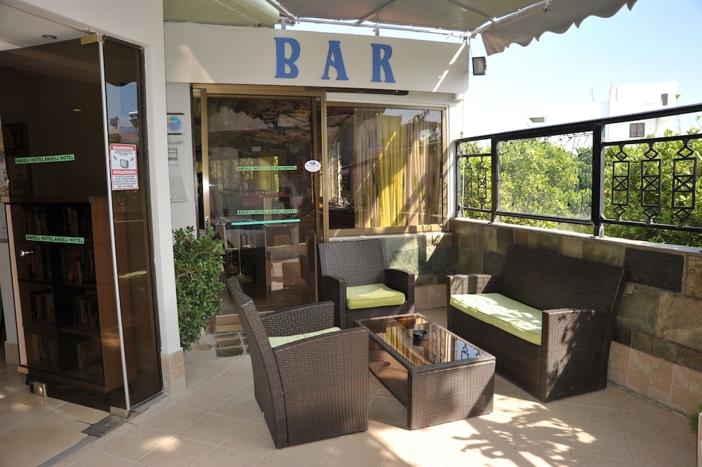 바(숙박 시설 내)