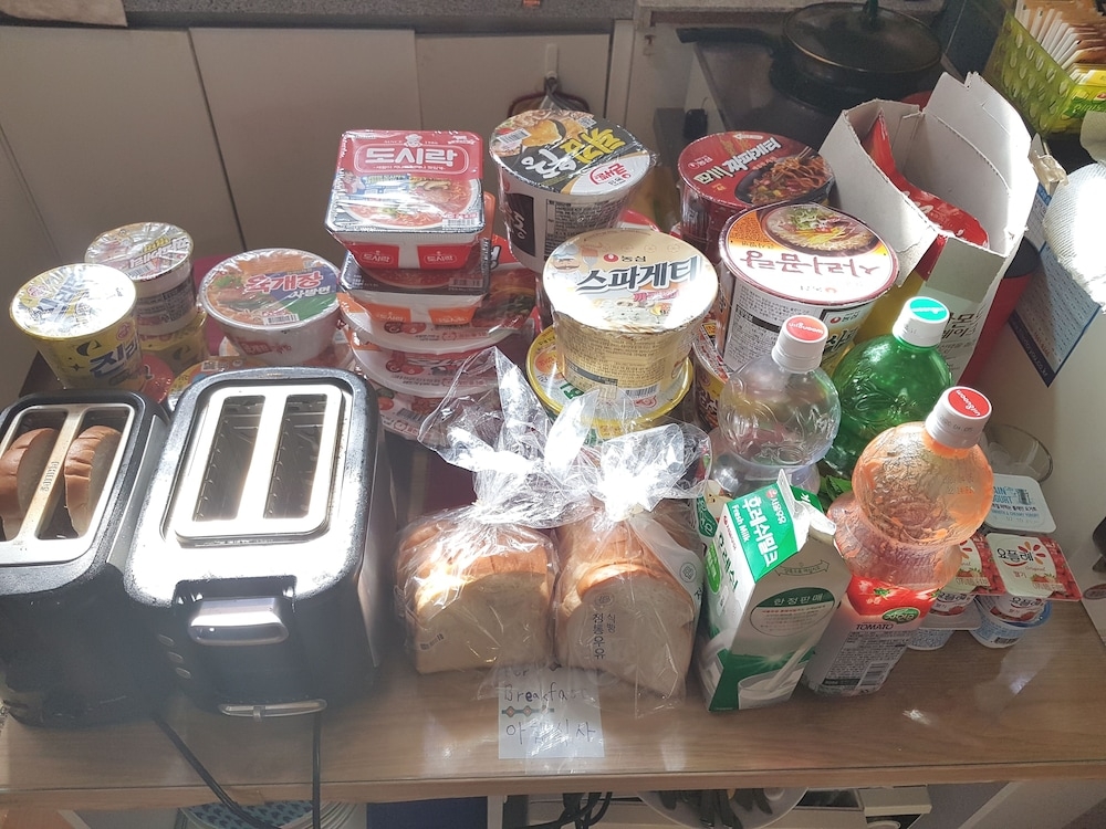 뷔페 아침 식사