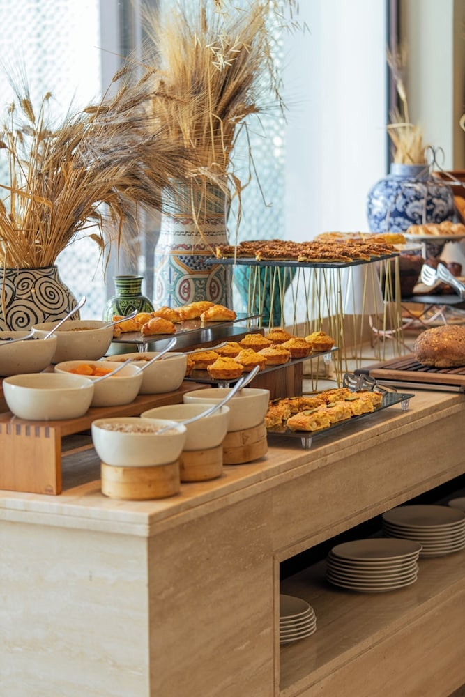 뷔페 아침 식사