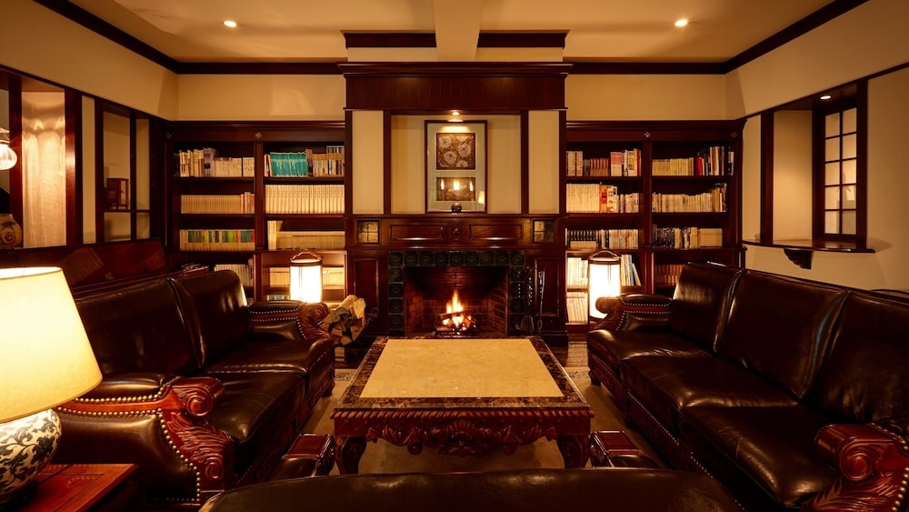 로비 좌석 공간