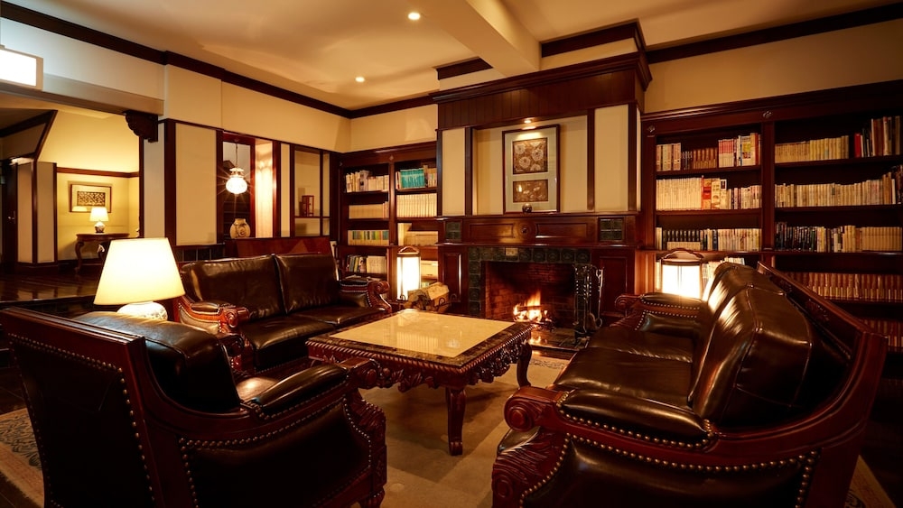 로비 좌석 공간