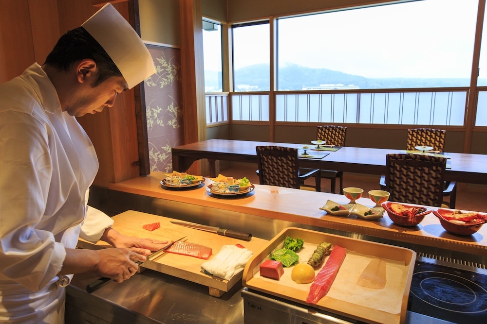 객실 내 식사 공간