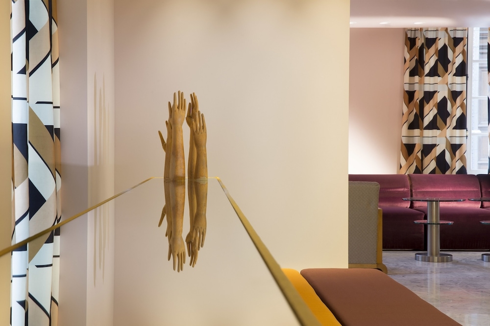 로비 좌석 공간