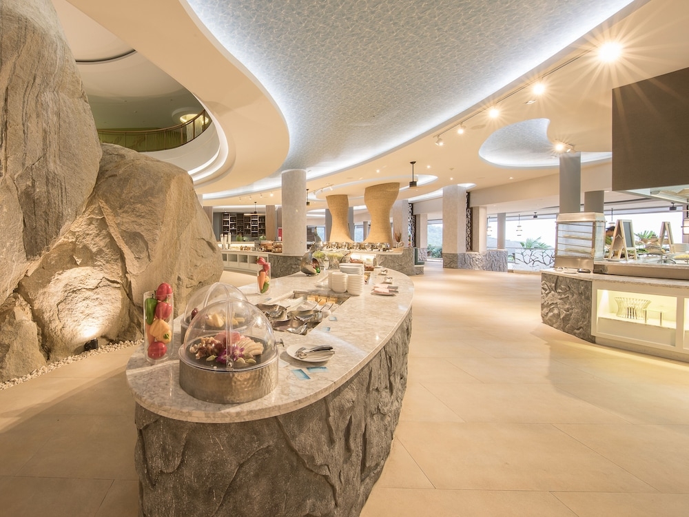 뷔페 아침 식사