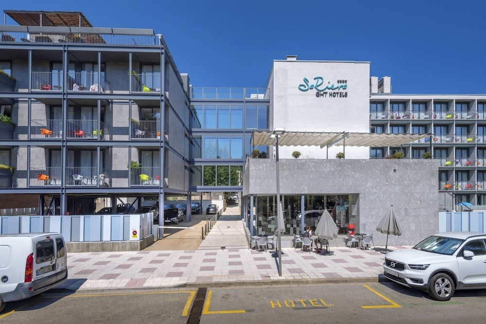 숙박 시설 정면