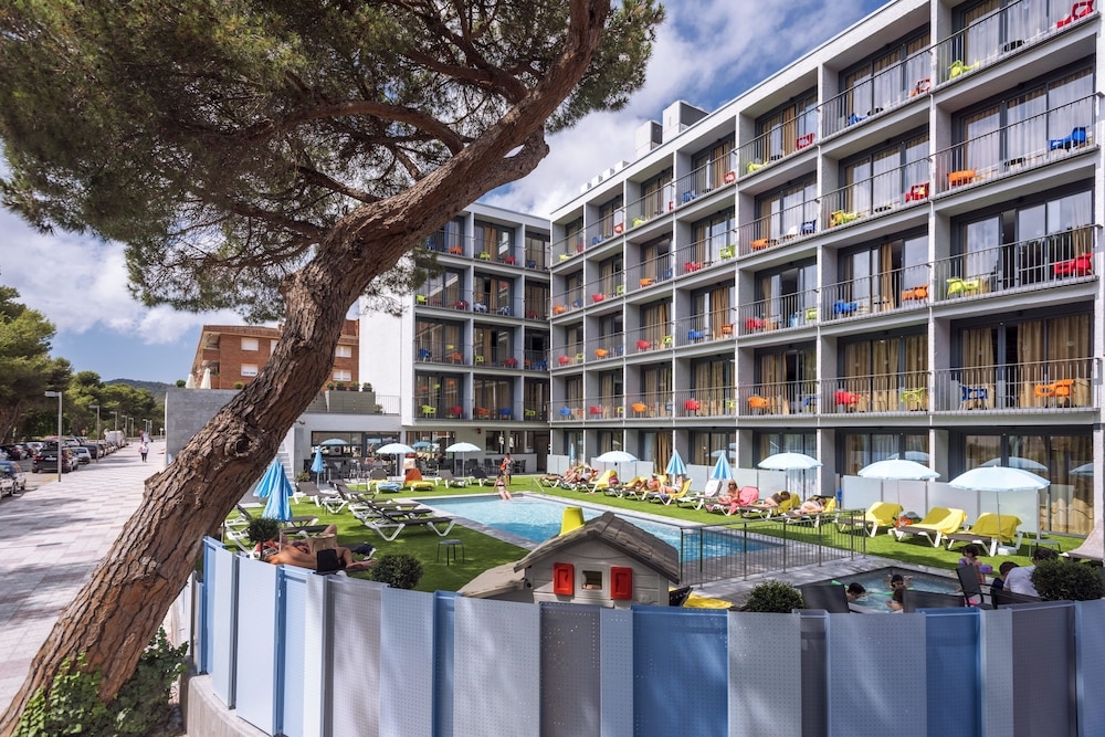 숙박 시설 정면