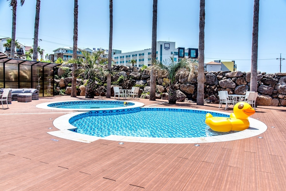 어린이 놀이 공간 - 야외