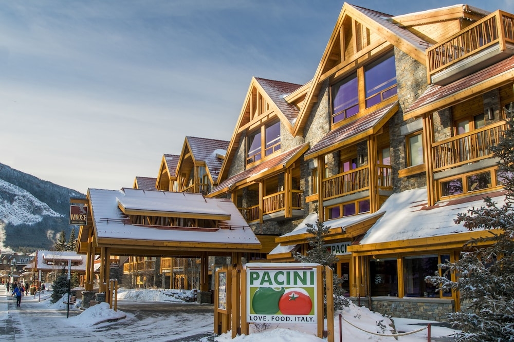 숙박 시설 정면