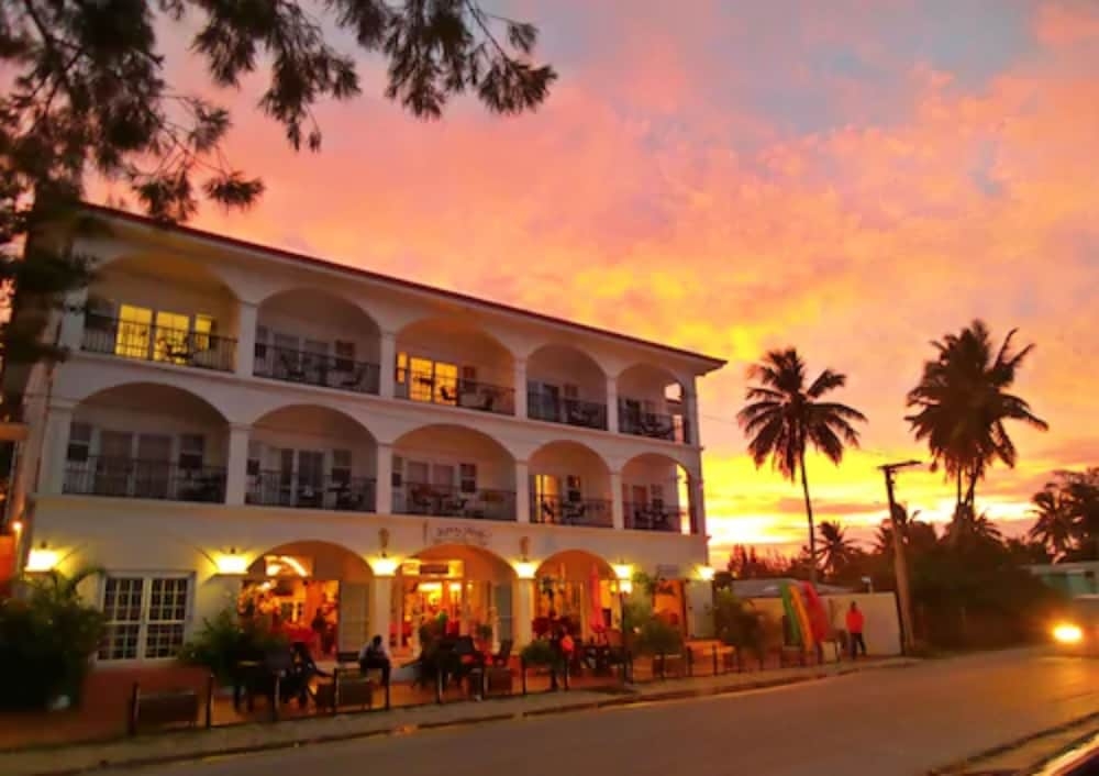 숙박 시설 정면