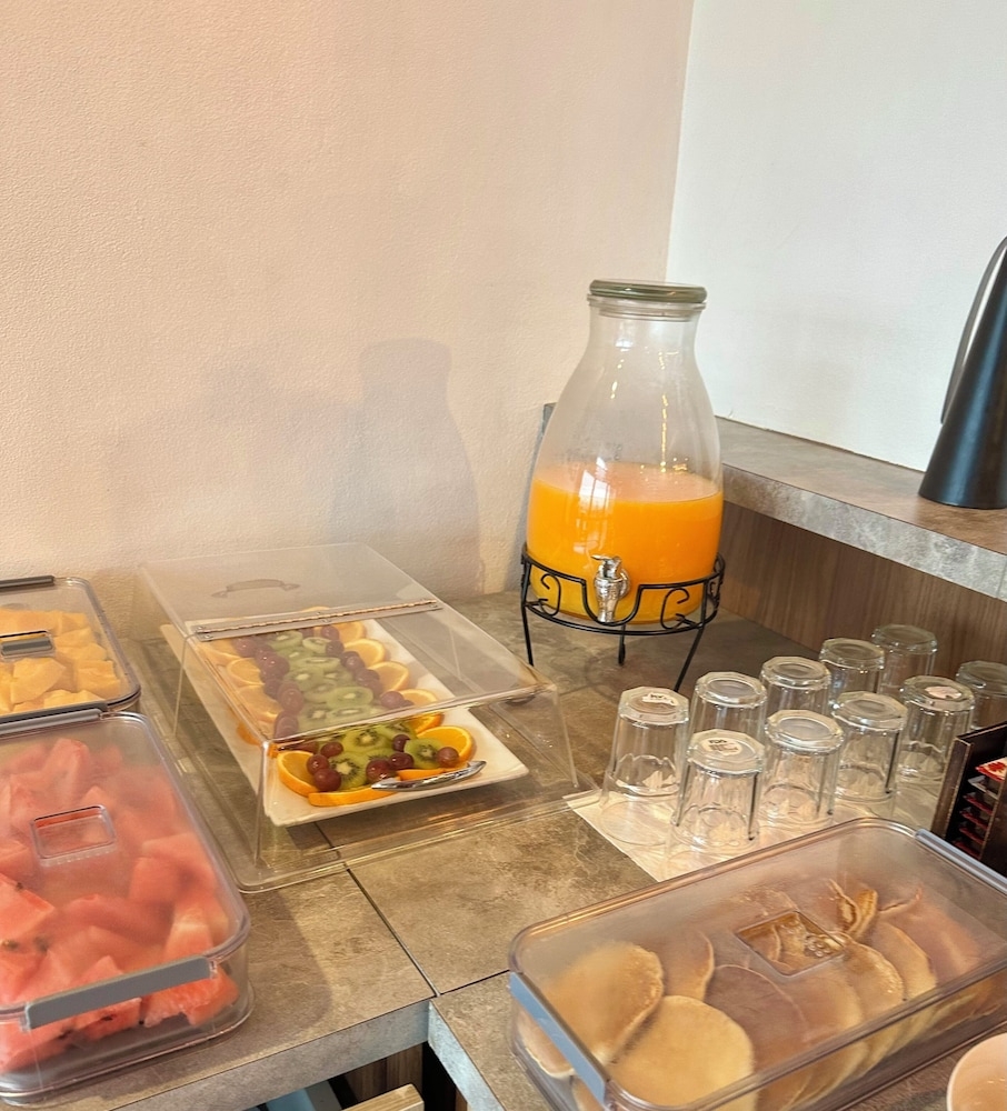 뷔페 아침 식사