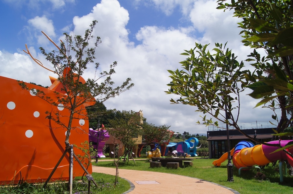 어린이 놀이 공간 - 야외